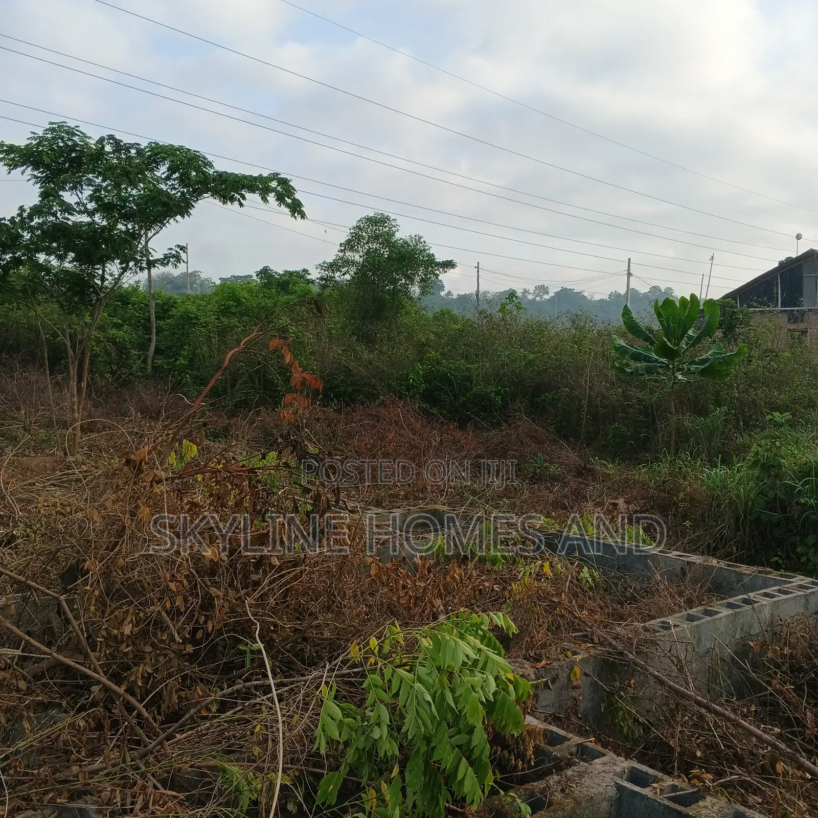 A Plot of Land With 3 Bedrooms Foundation at Obada