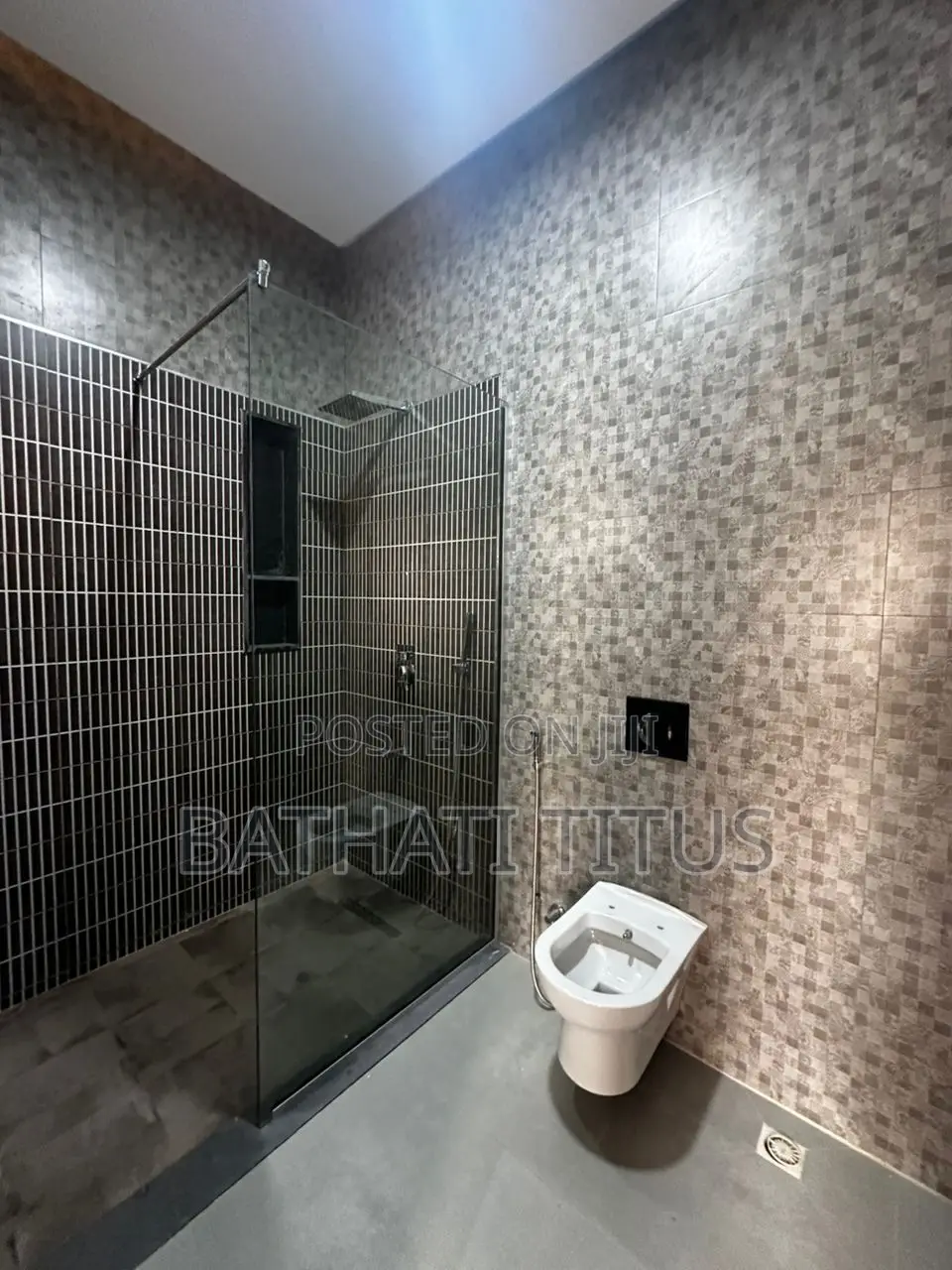 5bdrm Duplex in Katampe Extension for rent