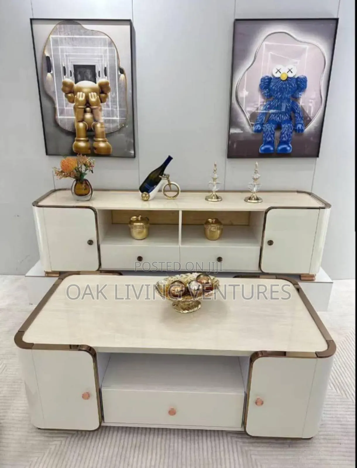 TV Shelf and Center Table