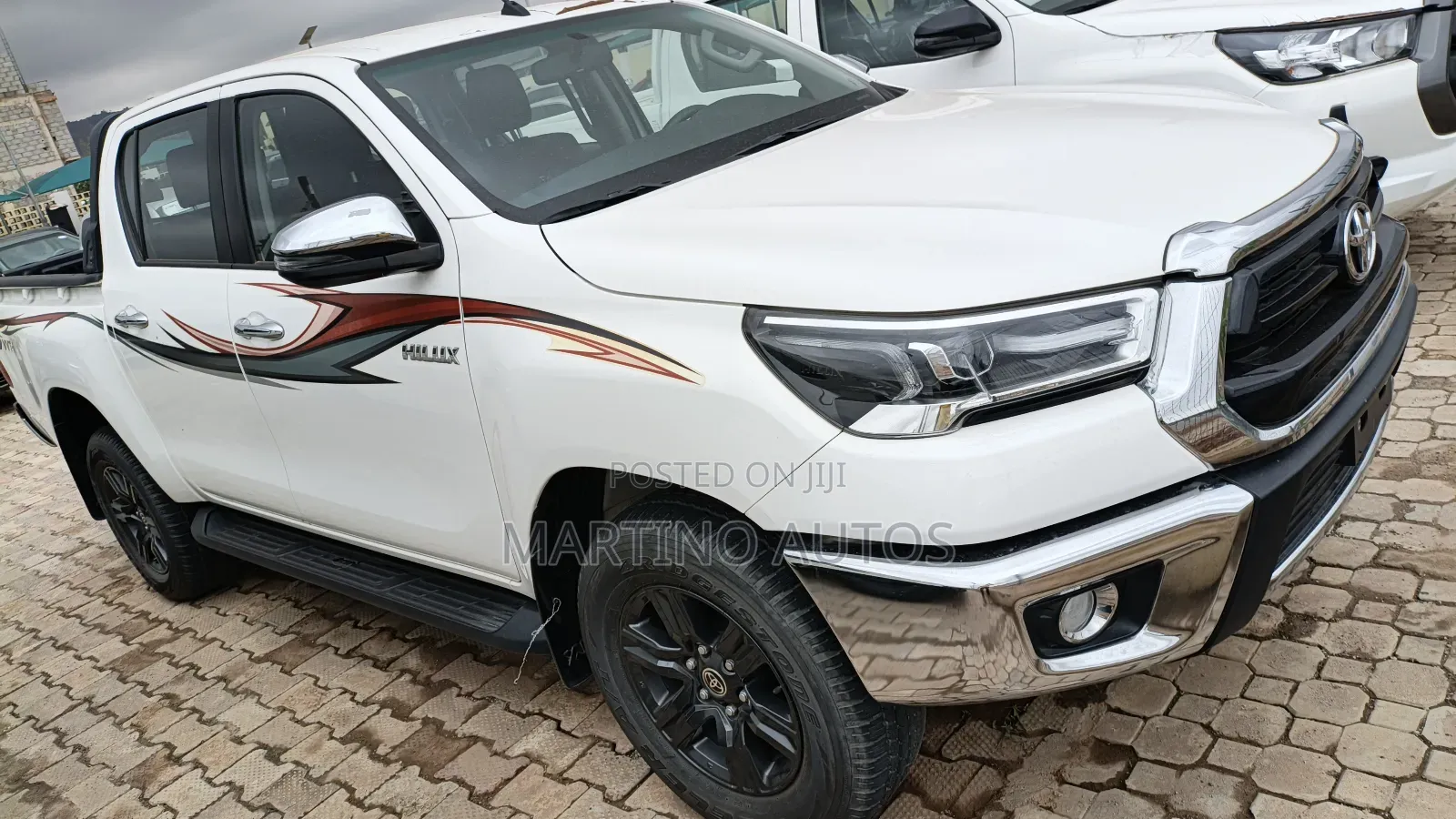New Toyota Hilux 2025 White