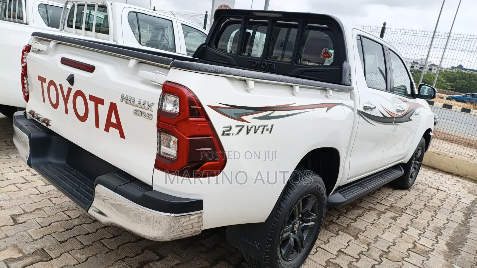 New Toyota Hilux 2025 White