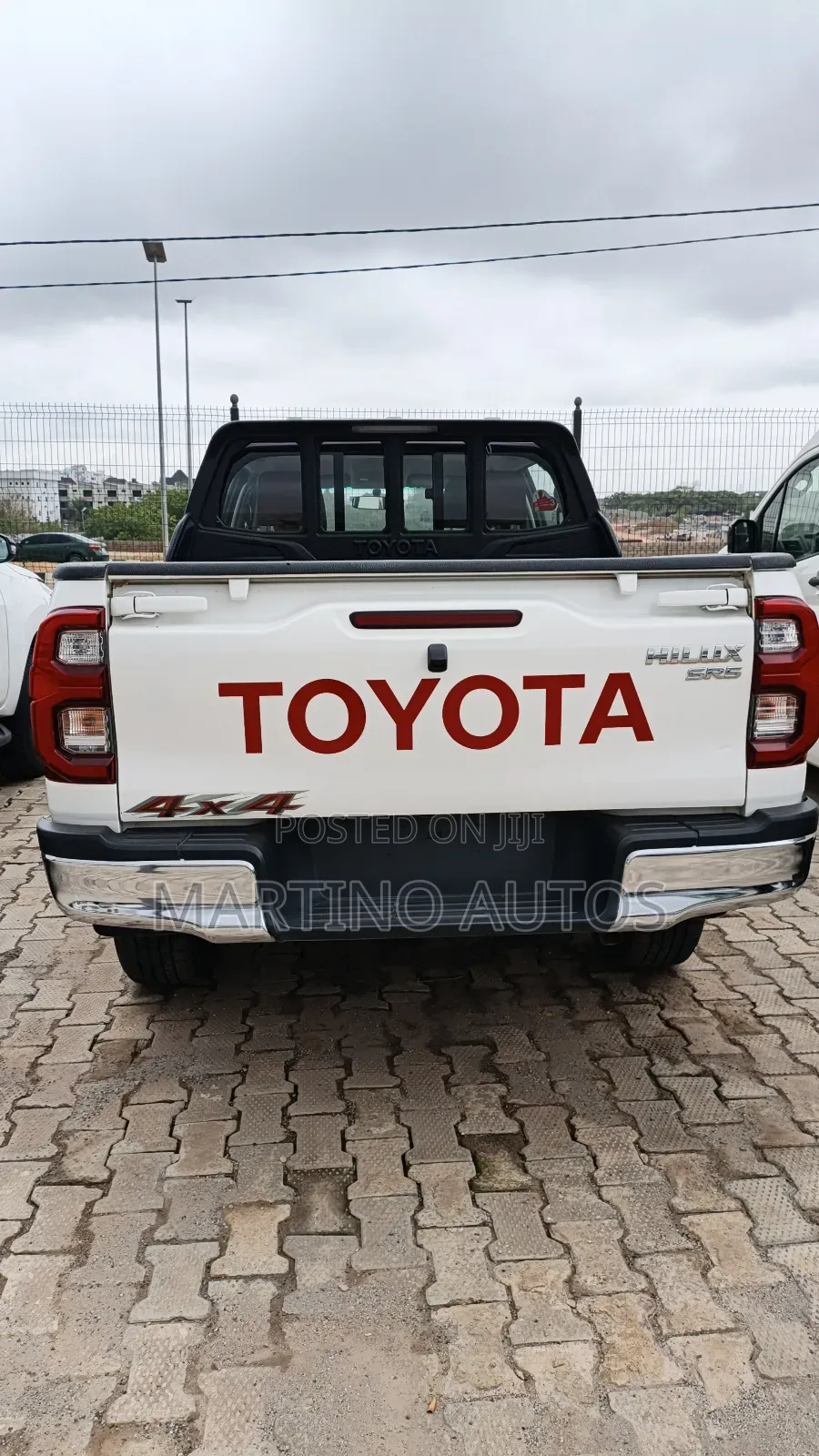New Toyota Hilux 2025 White