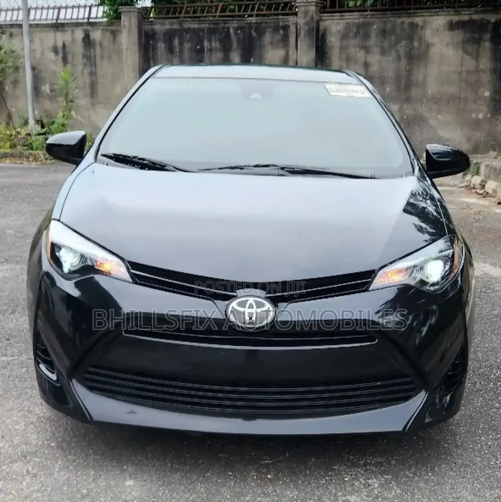 Toyota Corolla LE ECO 4dr Sedan (1.8L 4cyl CVT) 2017 Black