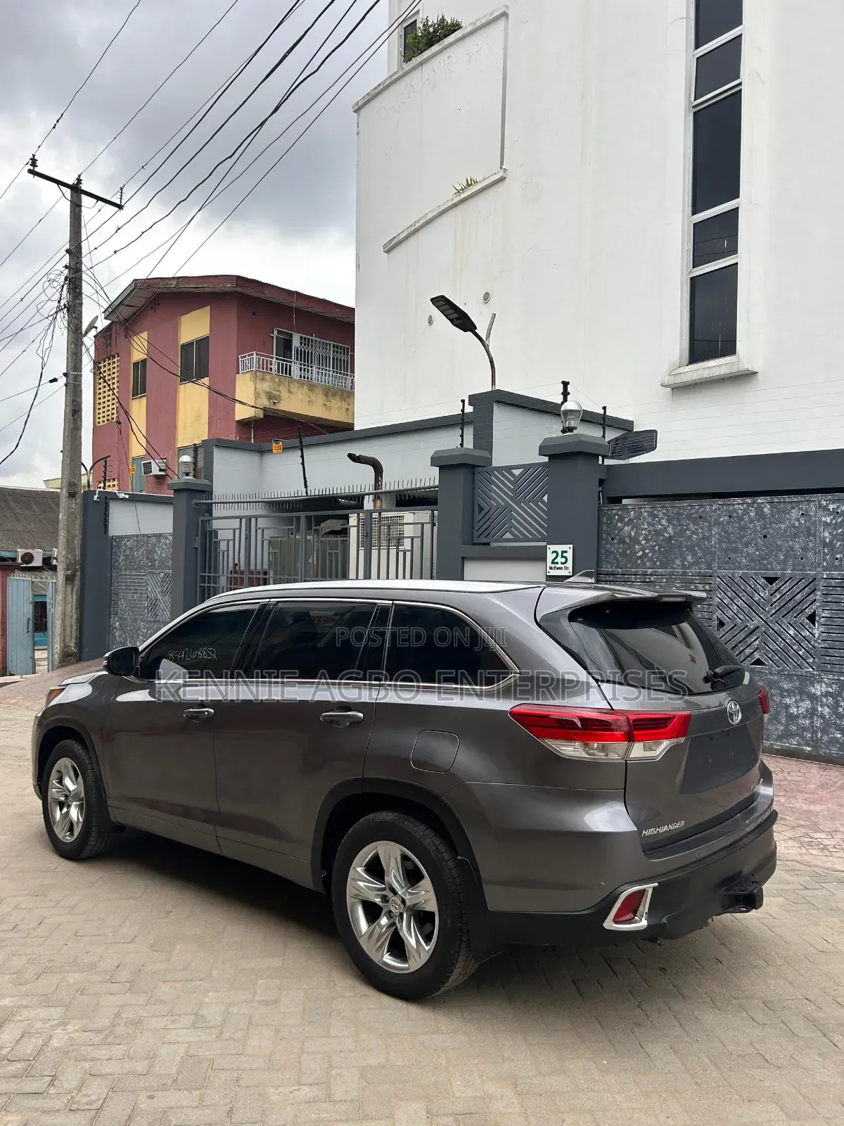 Toyota Highlander Limited 4dr SUV AWD (3.5L 6cyl 6A) 2015 Gray