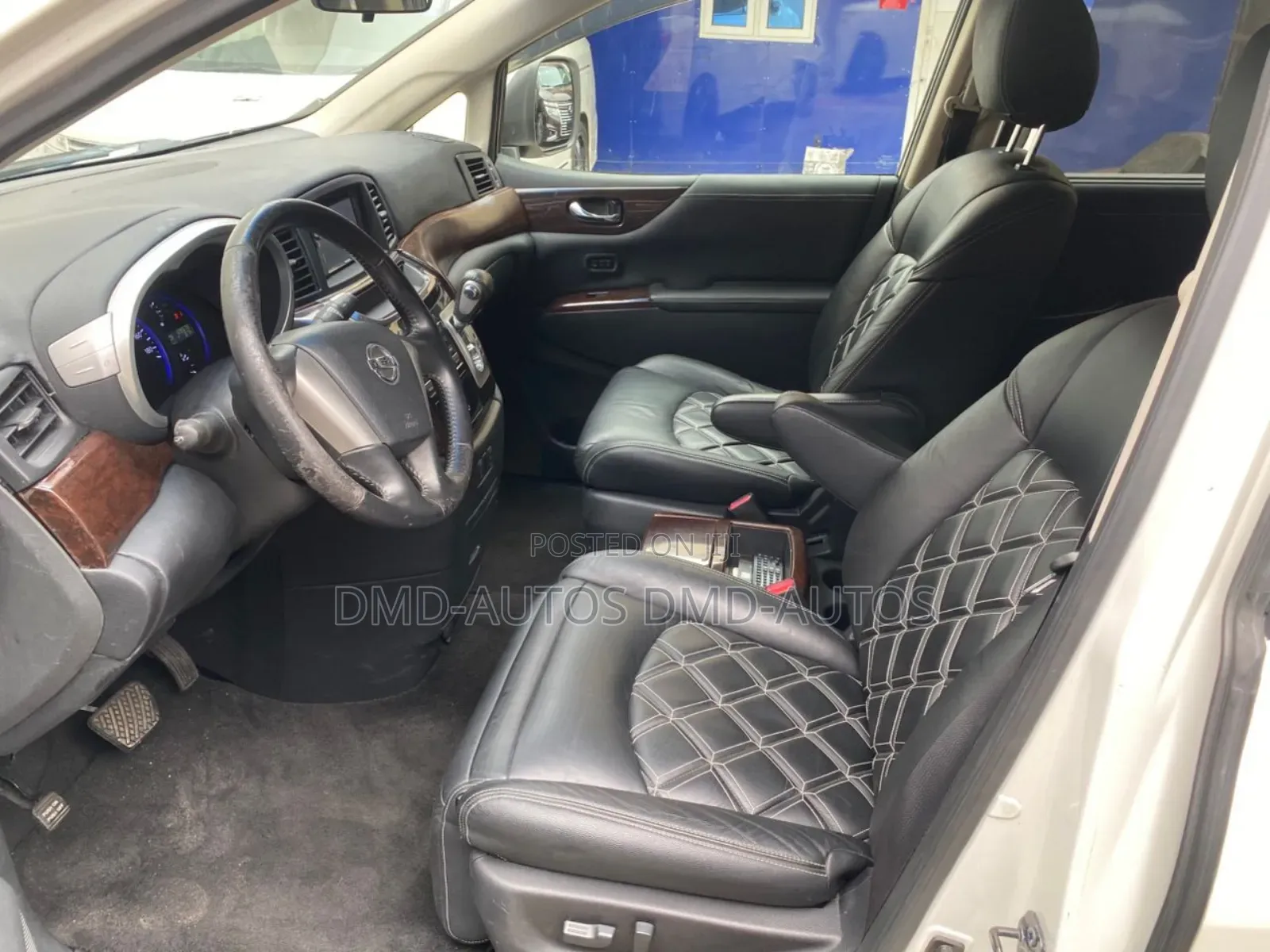Nissan Elgrand SV Premium 2014 White
