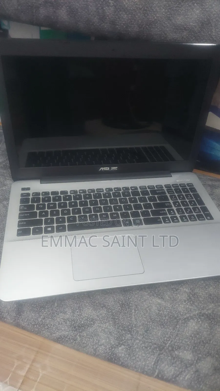 Laptop Asus X555LA 4GB Intel Core i5 HDD 500GB