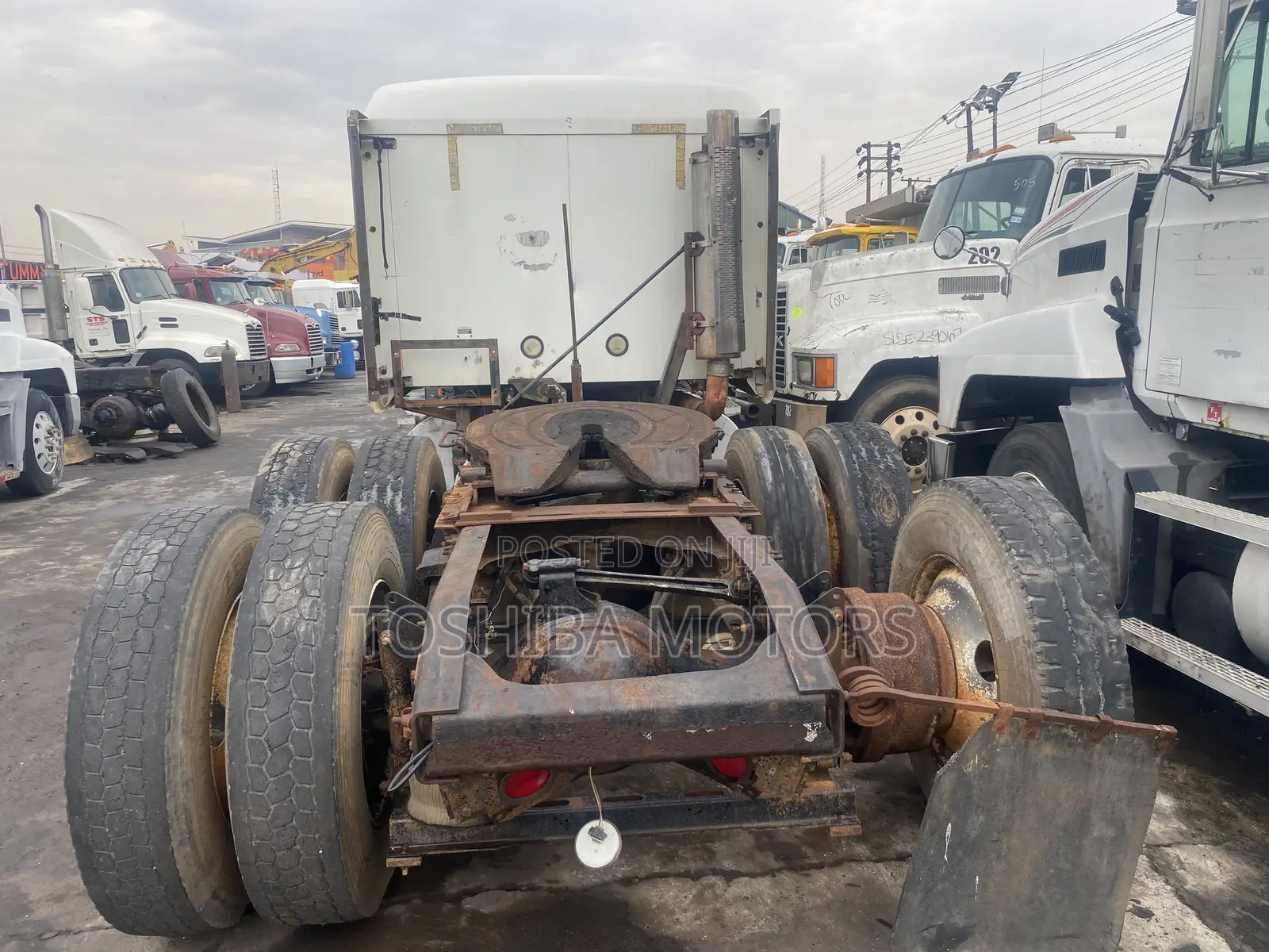 Mack Head Truck Mack 2001 Model