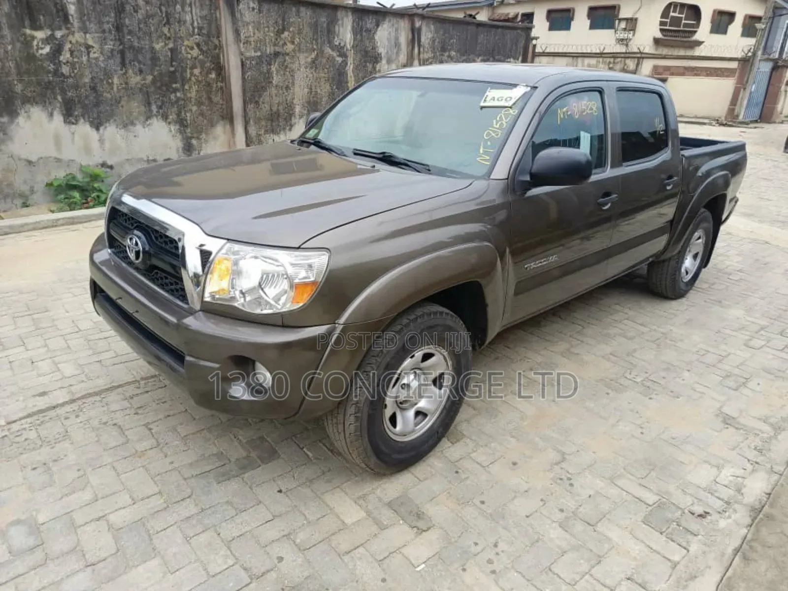 Toyota Tacoma 2011 Gray