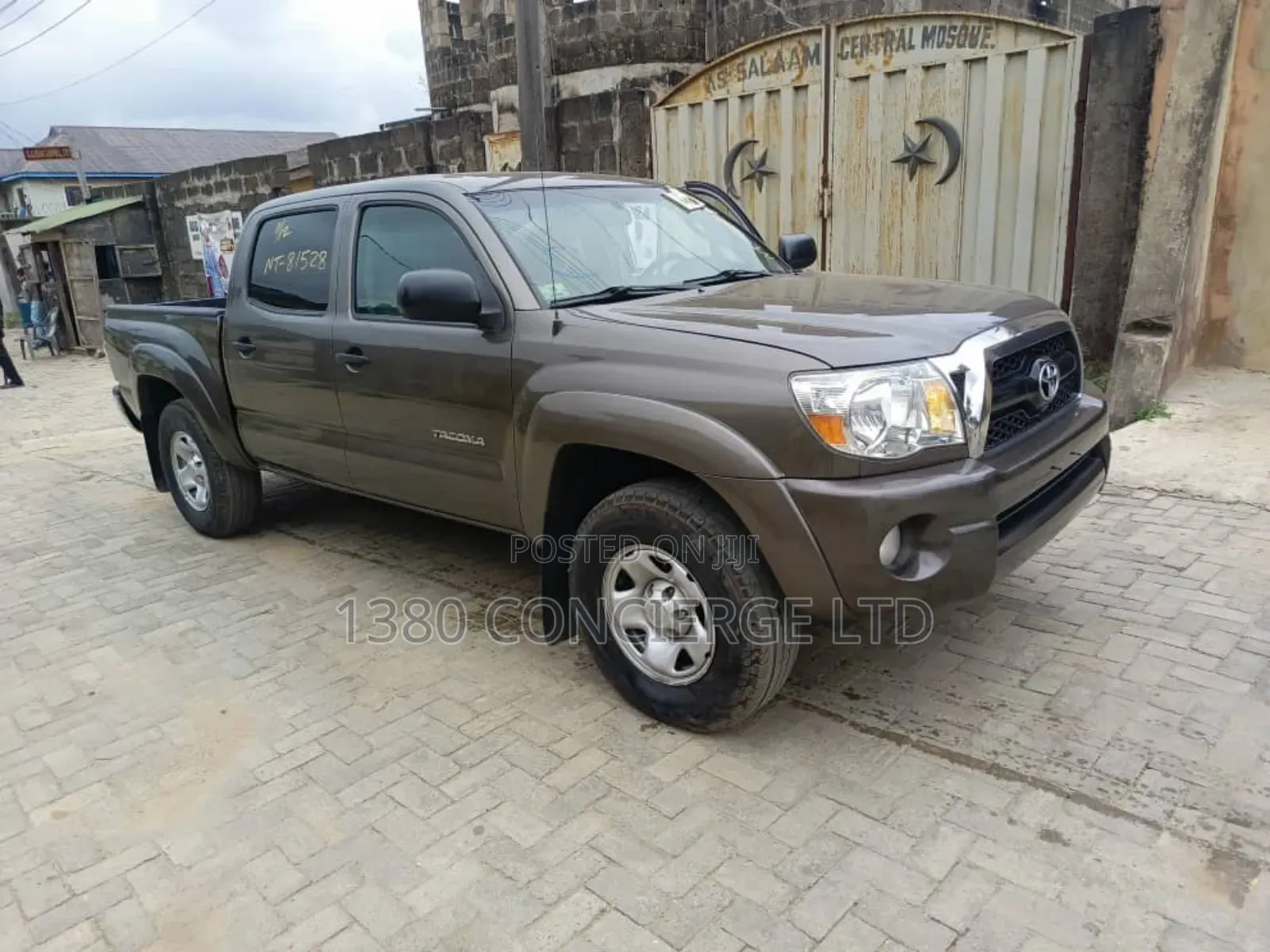 Toyota Tacoma 2011 Gray