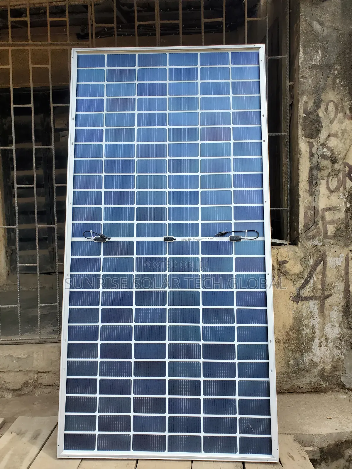 650w Jinko Solar Panel