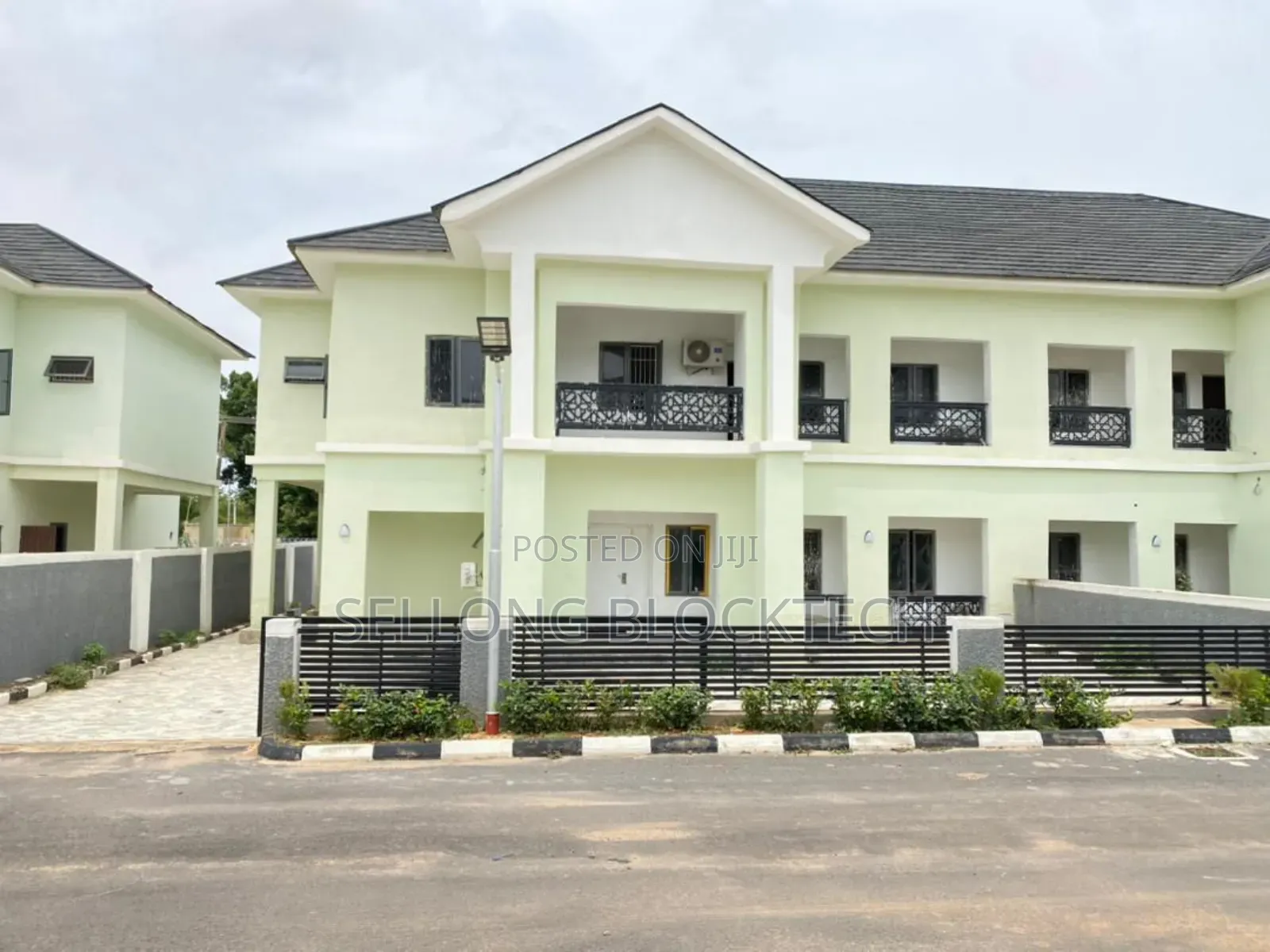 4bdrm Duplex in Life Camp for rent