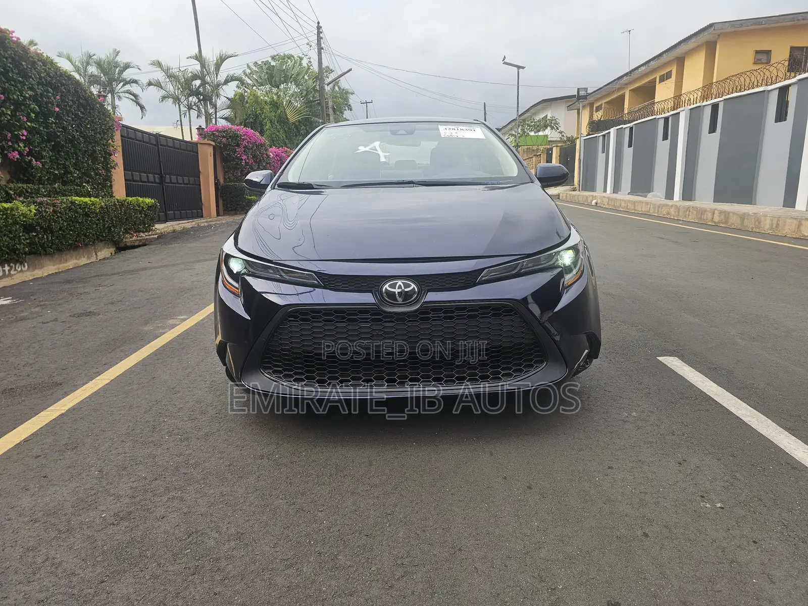 Toyota Corolla LE 2020 Blue