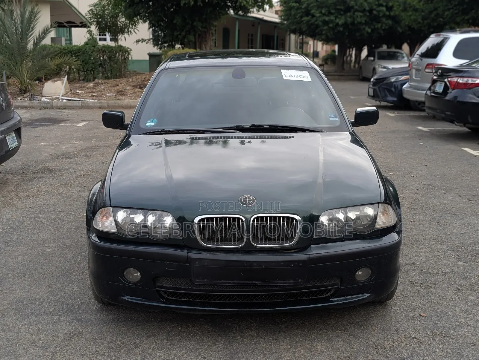 BMW 320i Sedan RWD 1999 Green
