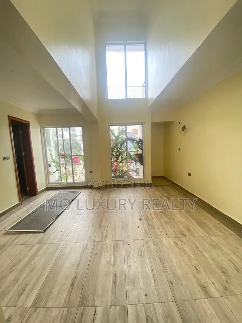 4bdrm Townhouse / Terrace in Ikoyi for rent