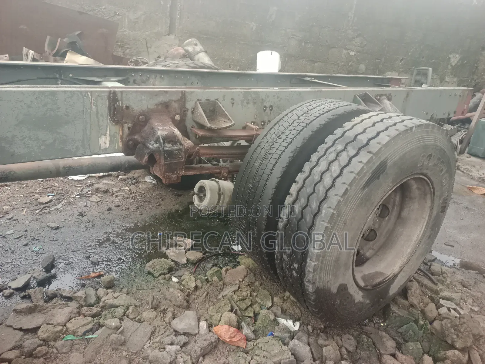 Volvo Fl7 Truck Cab and Chassis 6 Tyres Tokunbo (Foreign Used).