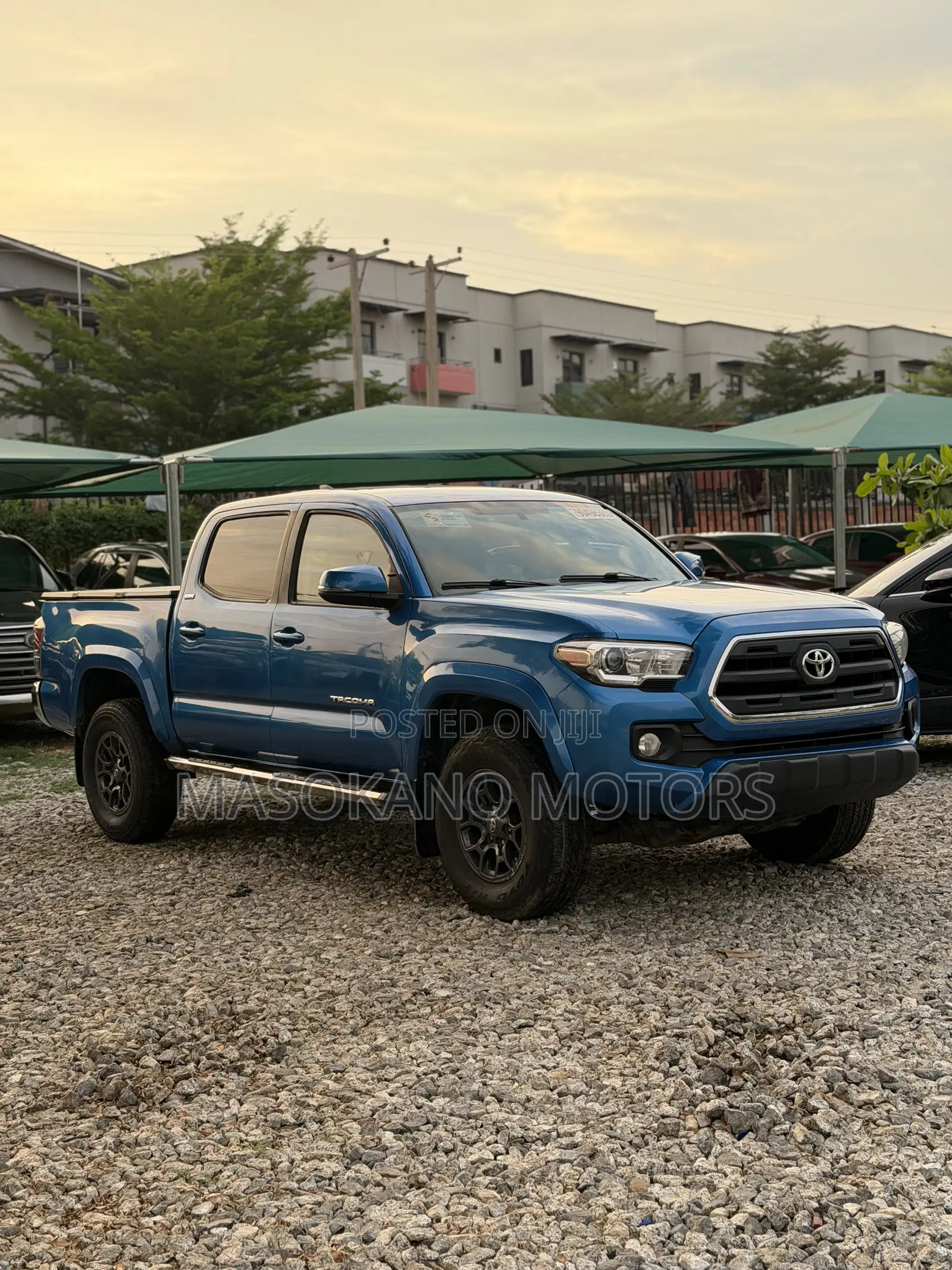 Toyota Tacoma SR5 2017 Blue