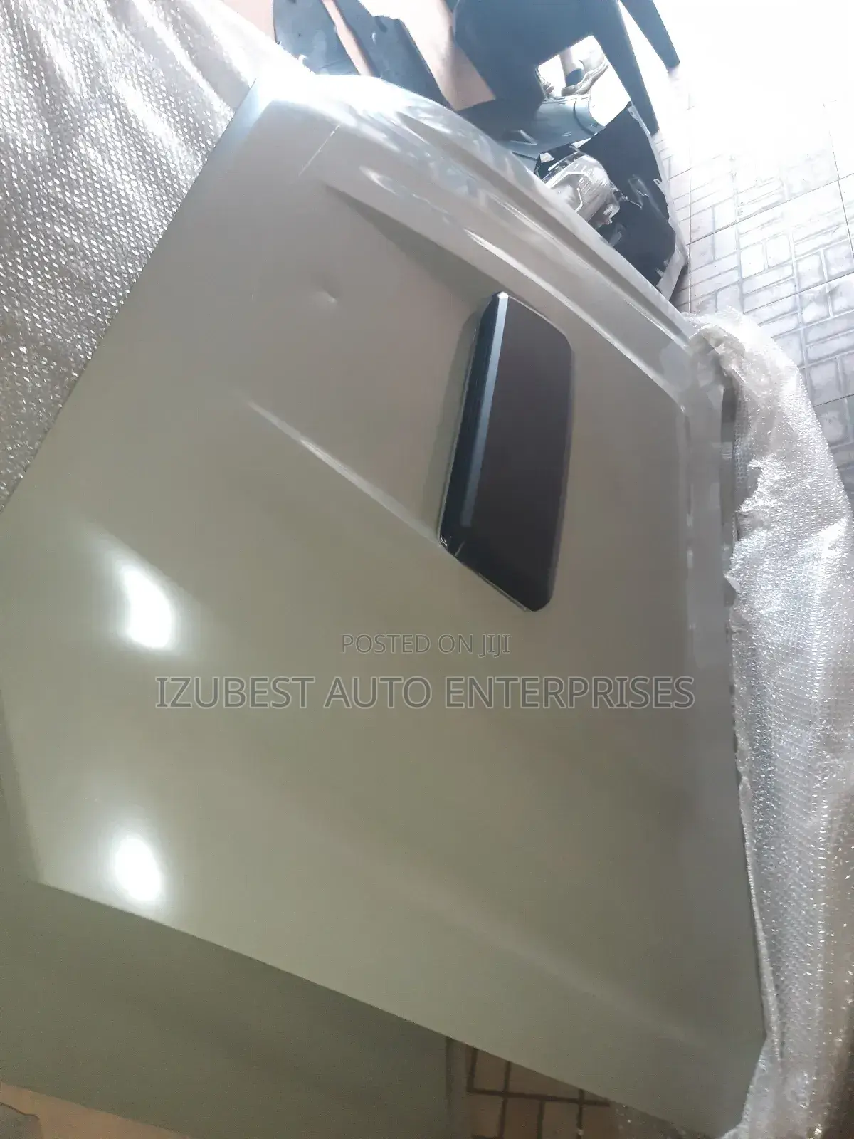 Bonnet Tacoma With Vent 2018