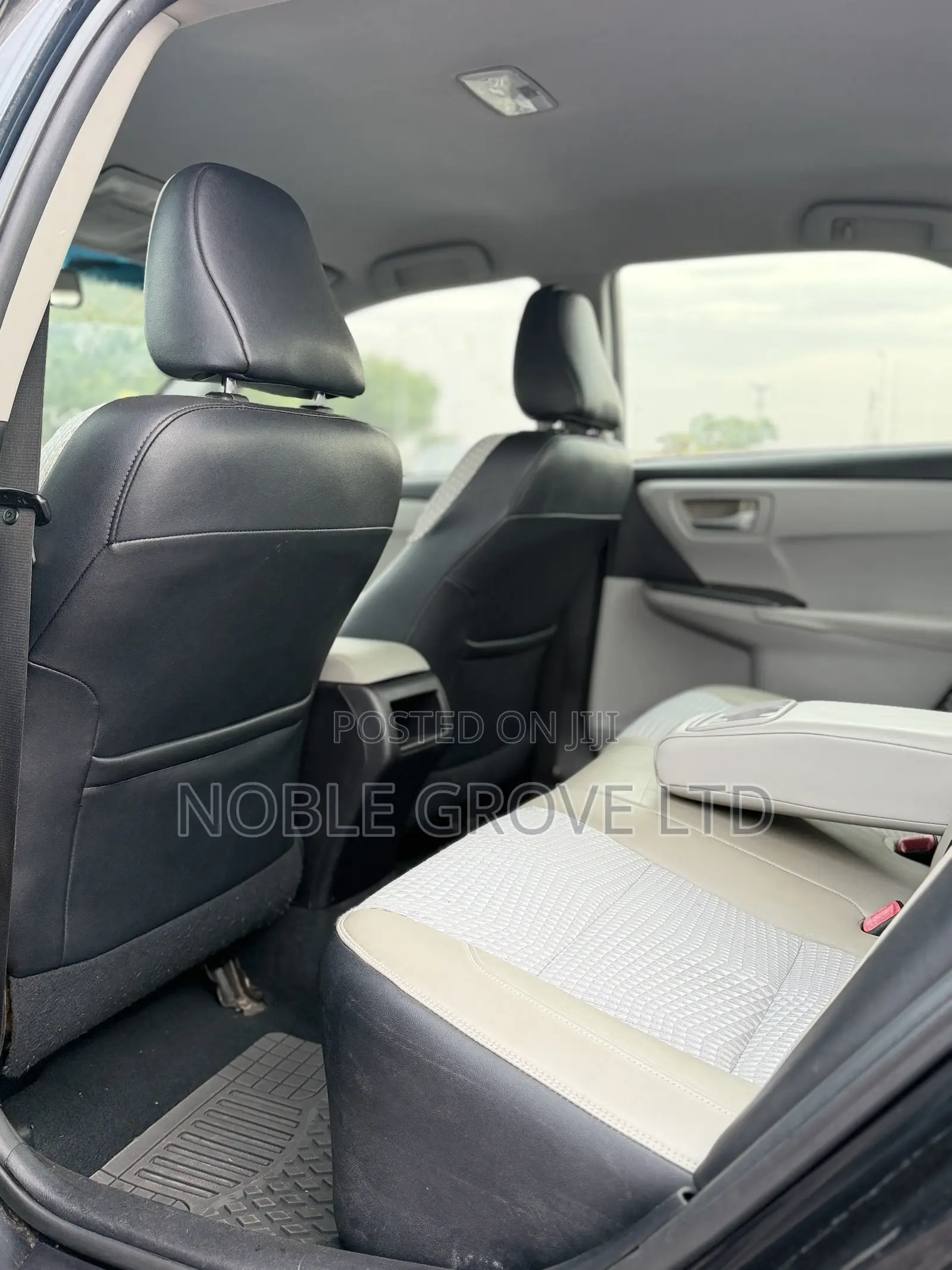 Toyota Camry SE 4dr Sedan (2.5L 4cyl 6A) 2015 Black