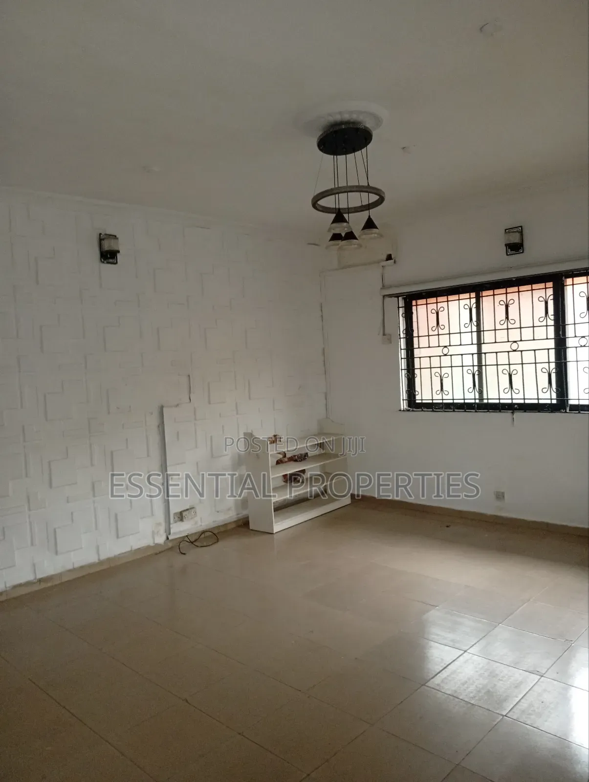 3bdrm Block of Flats in Oregun for rent
