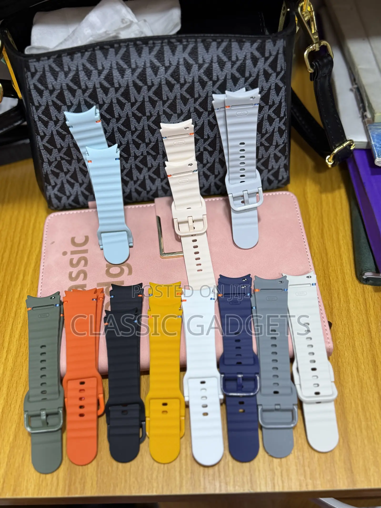 Wave Texture Rubber Buckle and Strap for Samsung Watch 4,5 and 6