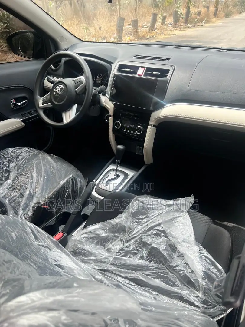 New Toyota Rush 2024 Black