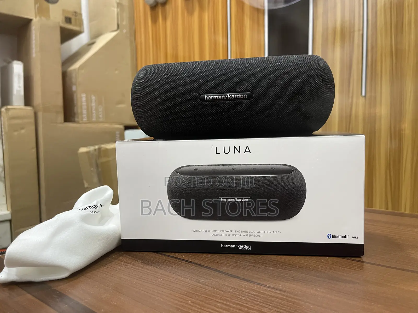 Open Boxed Harman Kardon Luna Portable Wireless Speaker