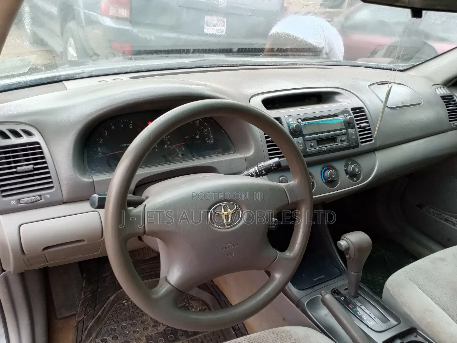 Toyota Camry LE 4dr Sedan (2.4L 4cyl 5M) 2004 Gray
