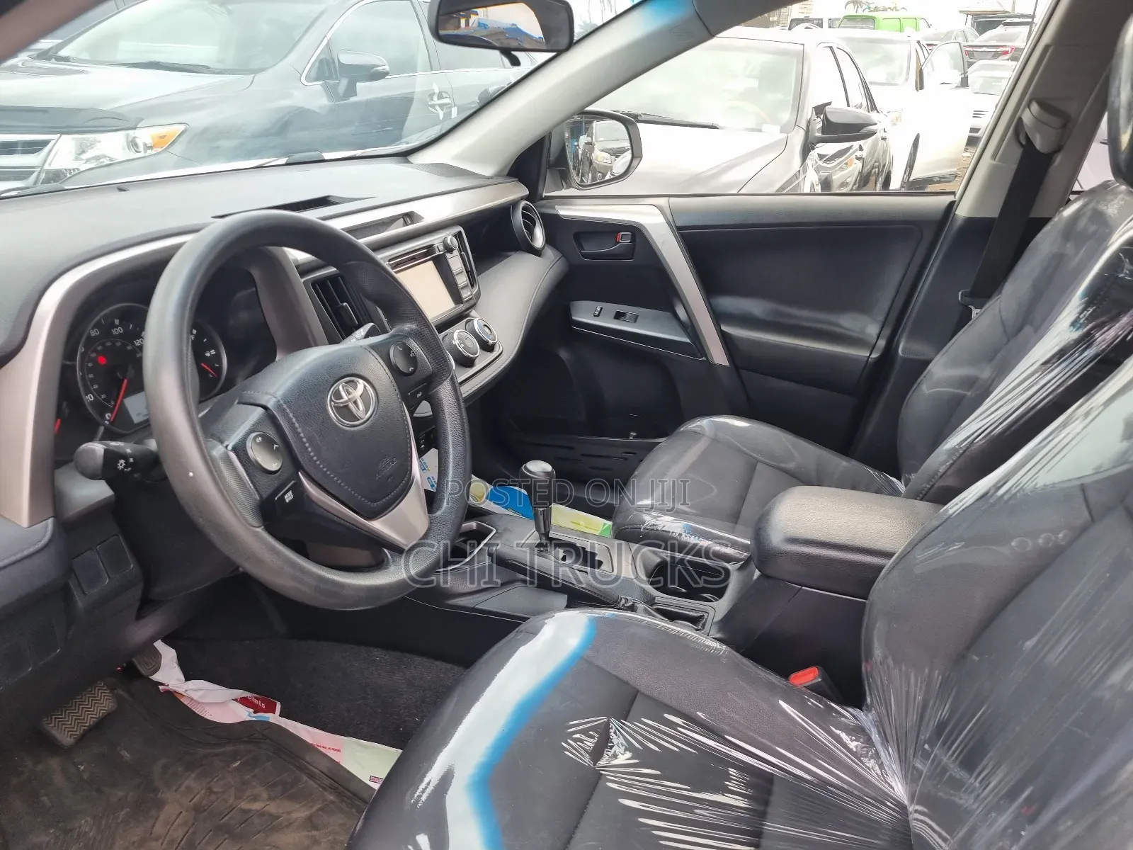 Toyota RAV4 LE 4dr SUV (2.5L 4cyl 6A) 2015 White