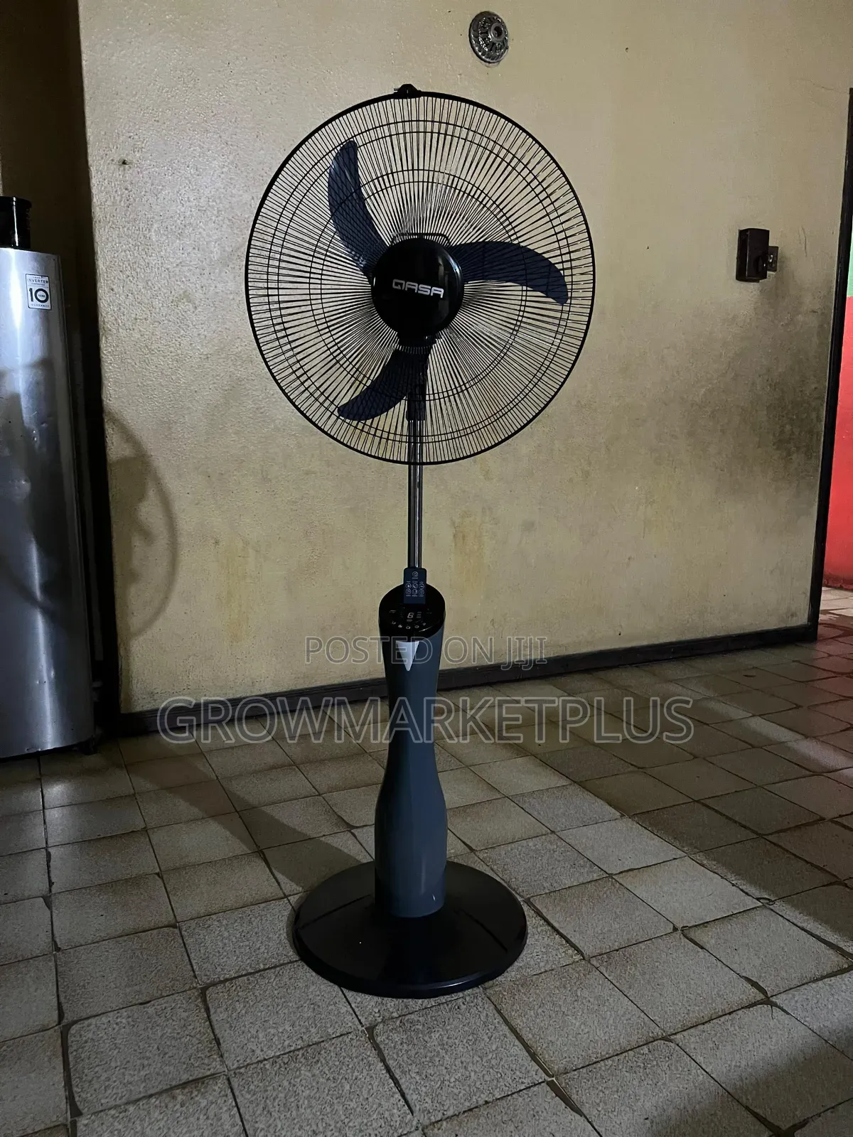 Qasa 18 Inches Rechargeable Fan