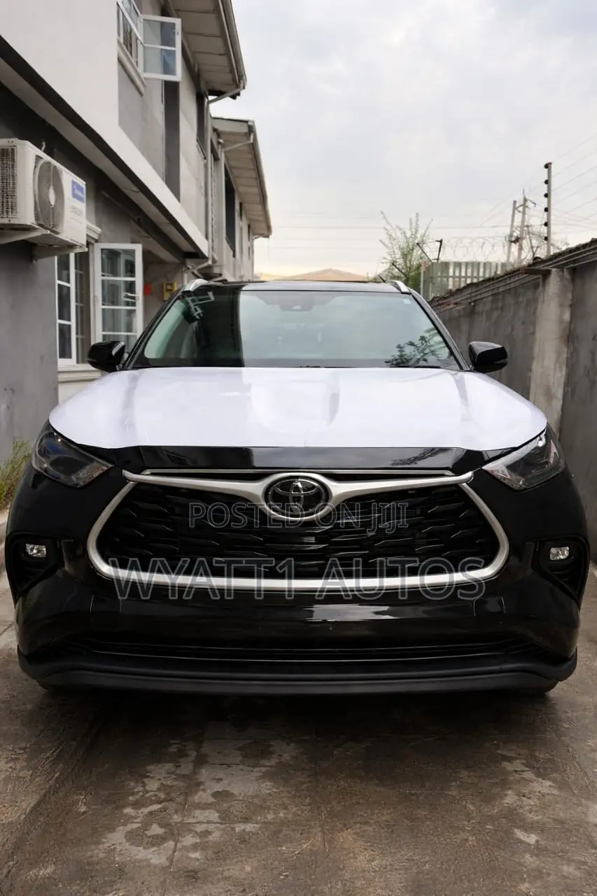 Toyota Highlander XLE AWD 2024 Black