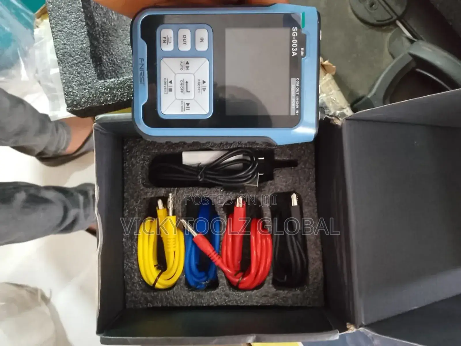 Fnirsi Sg-003a Multifunction Signal Generator Calibrator.