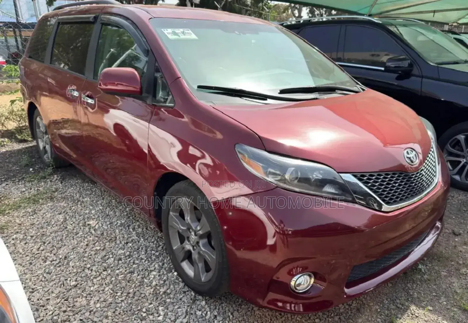Toyota Sienna SE Premium 8 Passenger (3.5L 6cyl 6A) 2016 Burgundy