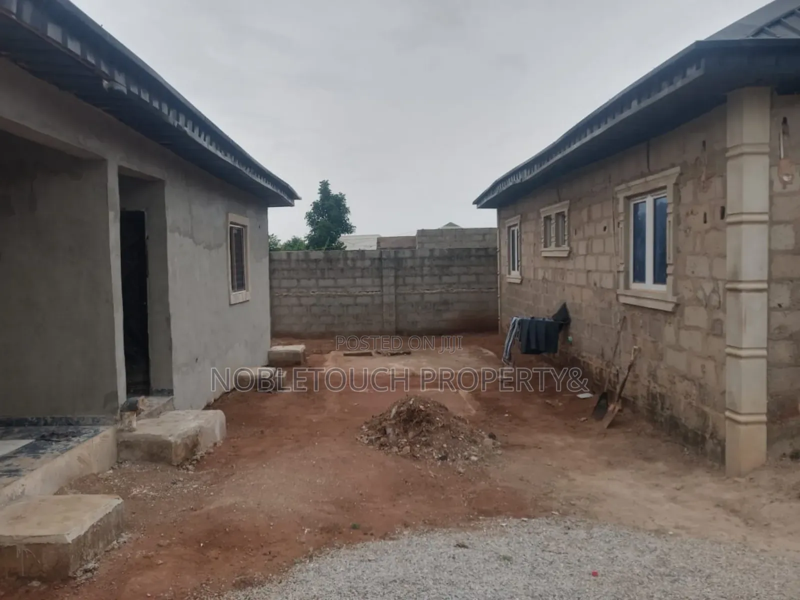 3bdrm Bungalow in Ikorodu Lagos, Agric for sale