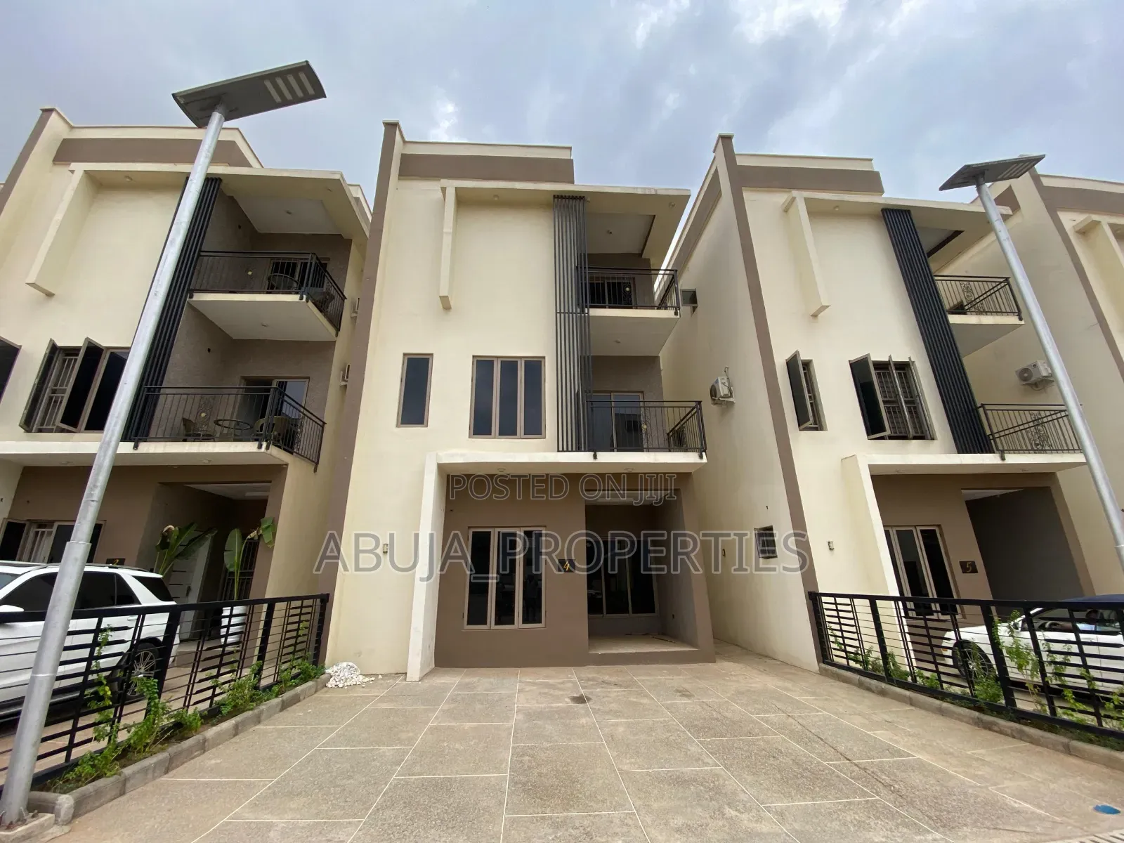 5bdrm Duplex in Jabi for rent