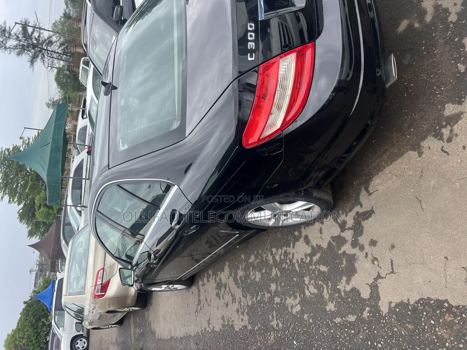 Mercedes-Benz C300 2011 Black