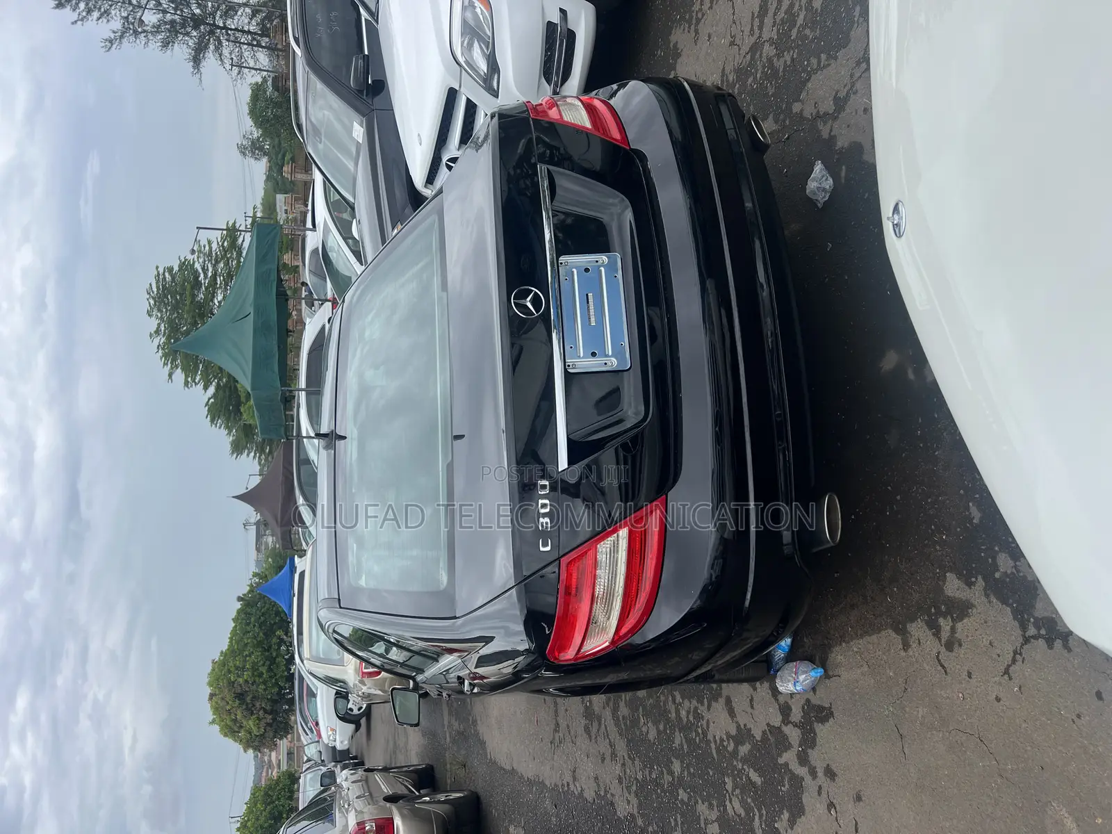 Mercedes-Benz C300 2011 Black
