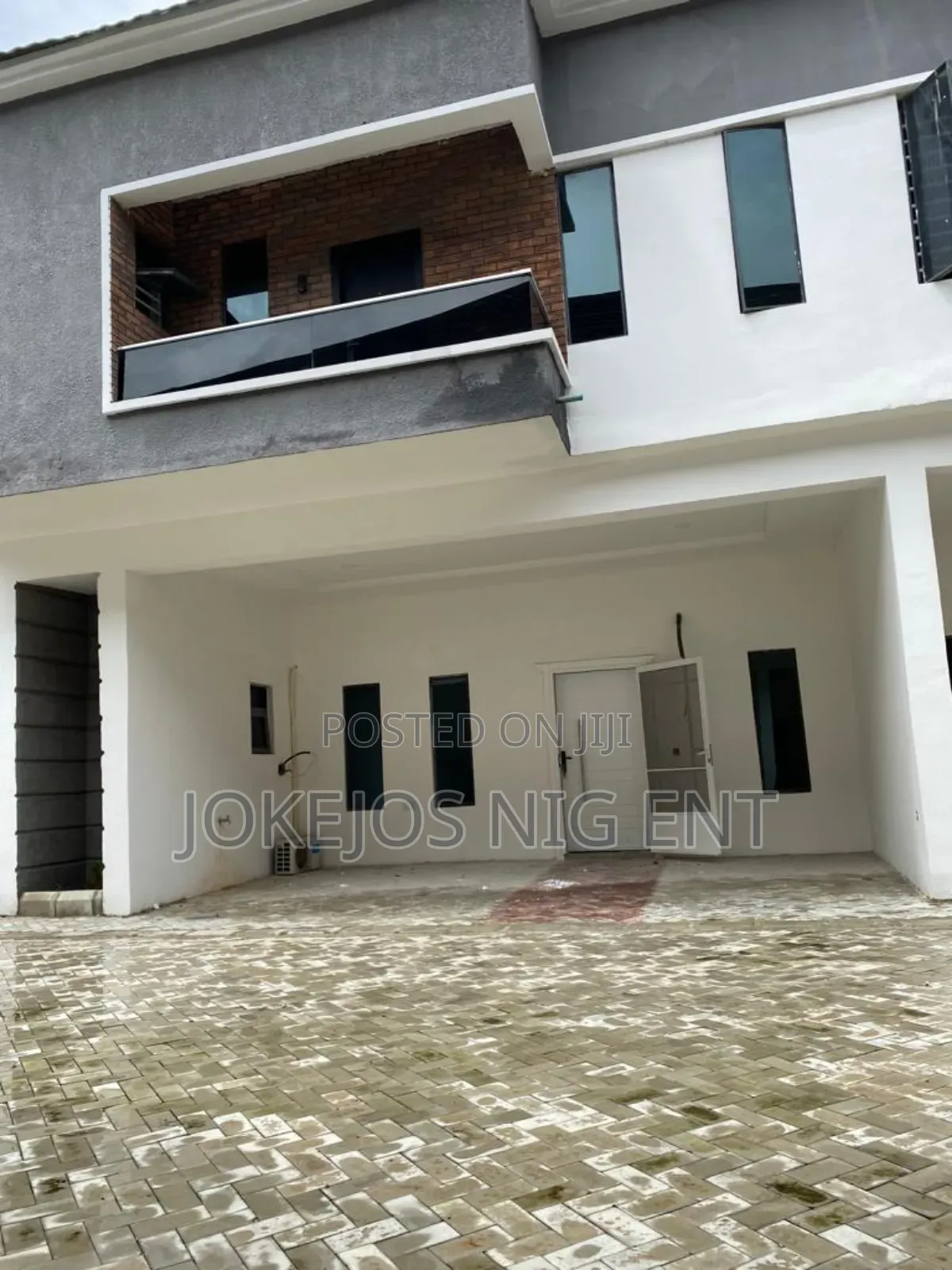 4bdrm Townhouse/Terrace in Orchid Estate, Chevron for Sale