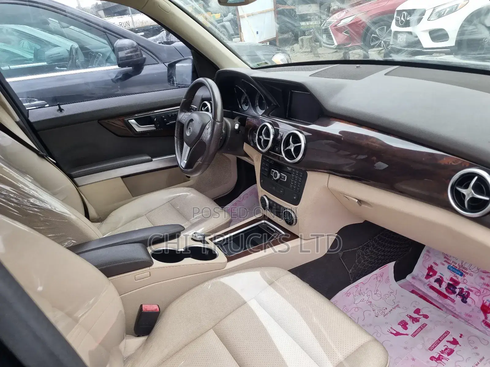 Mercedes-Benz GLK-Class Base GLK 350 4dr AWD 4MATIC (3.5L 6cyl 7A) 2015