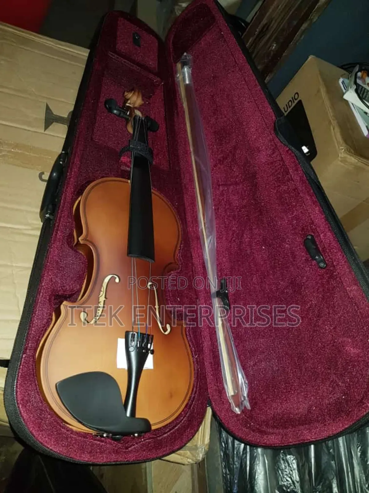 Yamaha Classic Violin 1/2,3/4,4/4- Natural Matte Finish