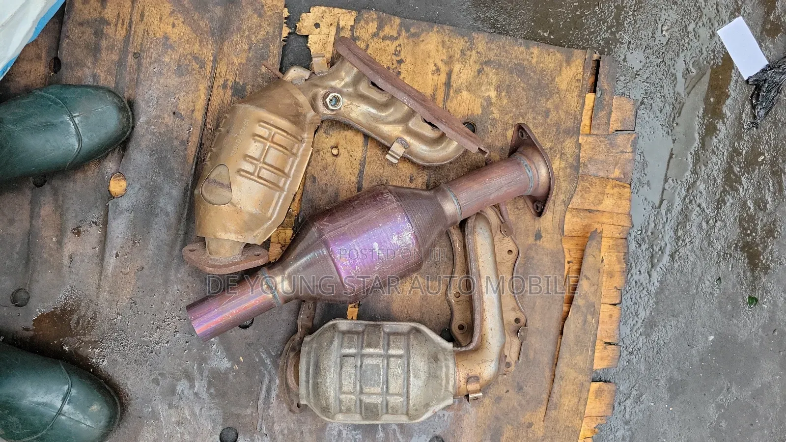 Complete Catalyst Converter for Toyota Highlander 2010 Model