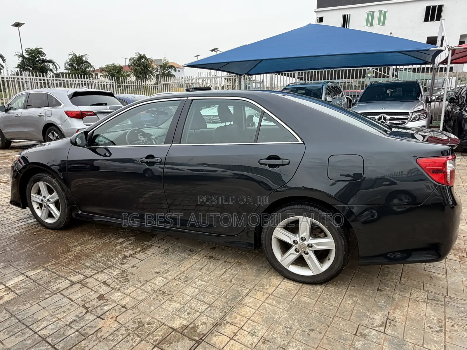 Toyota Camry SE 4dr Sedan (2.5L 4cyl 6A) 2012 Black