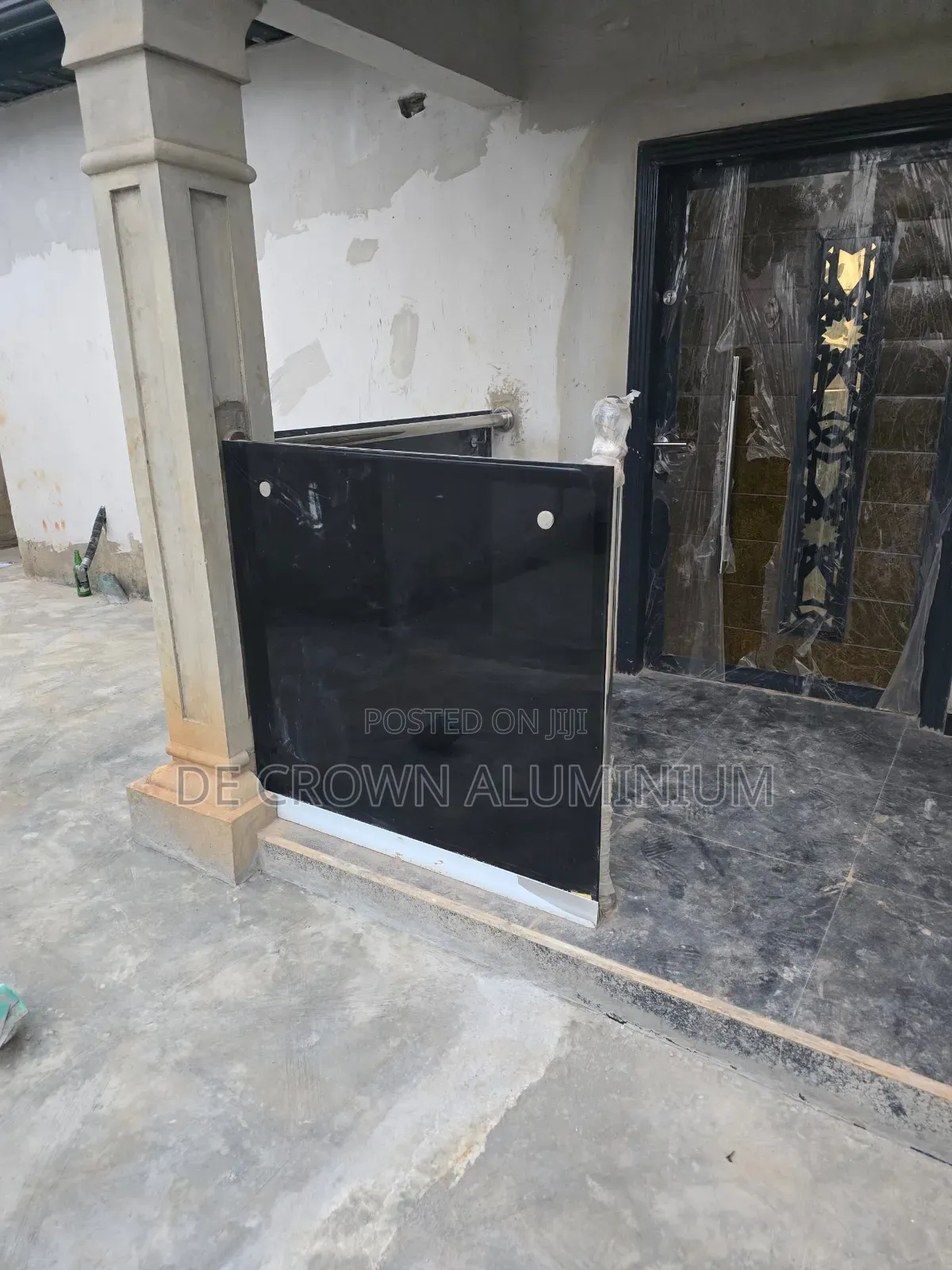 Luxury 10mm Tempered Glass Balcony Handrails – Modern, Strong