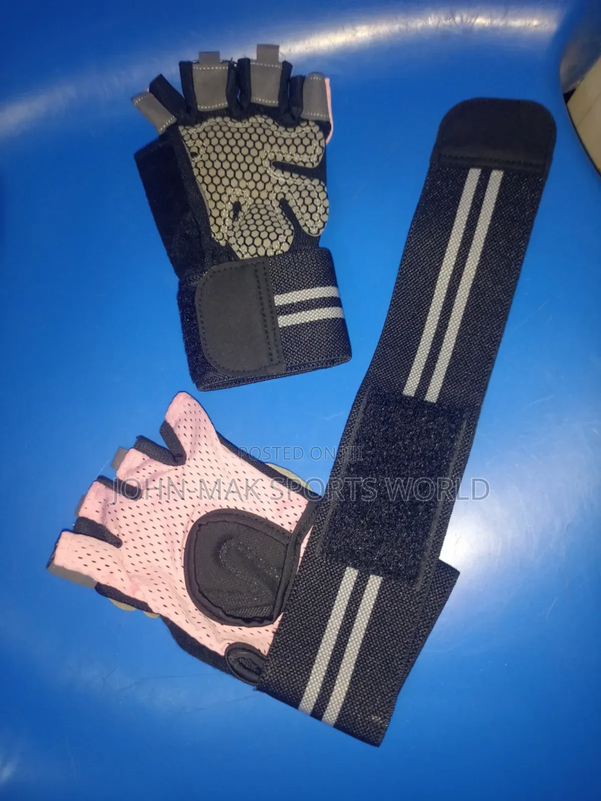 Female Gym Gloves With Straps