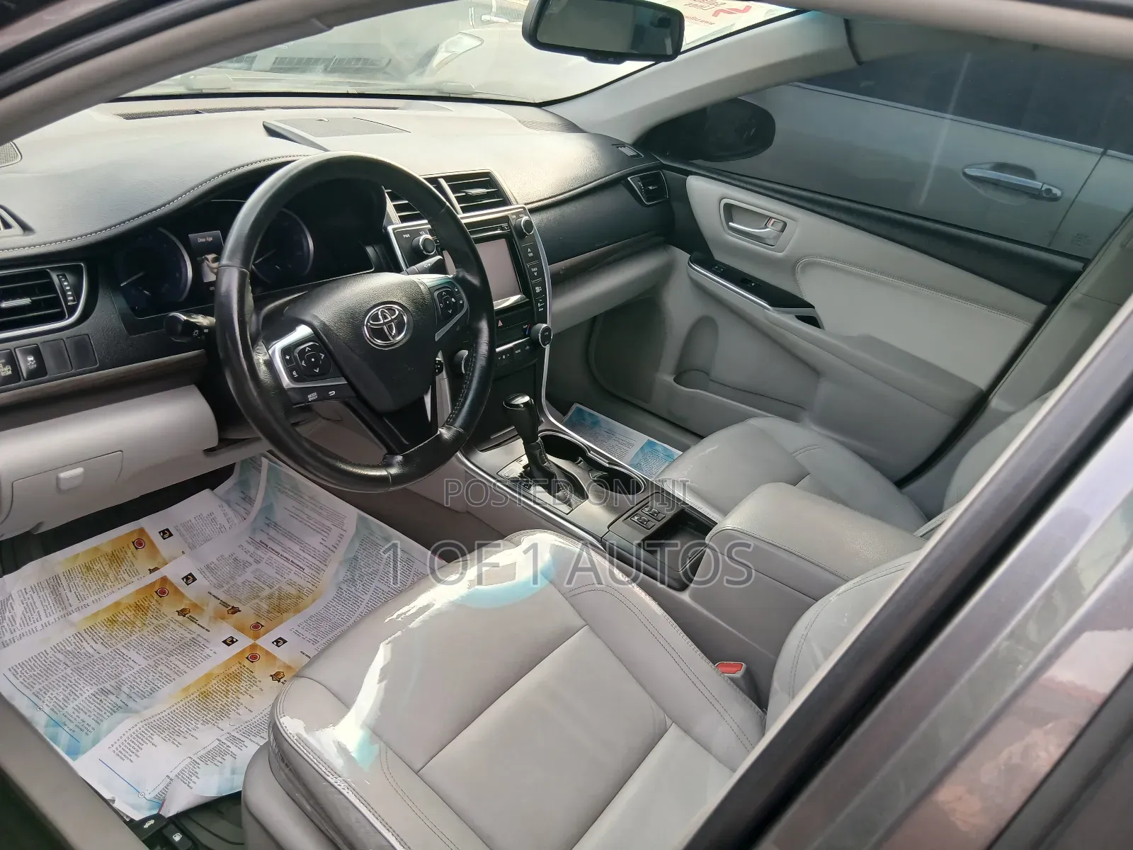 Toyota Camry XLE 4dr Sedan (2.5L 4cyl 6A) 2016 Gray