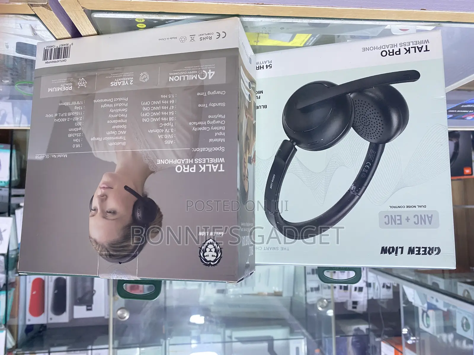 Green Lion Talk Pro Wireless Headphone.
