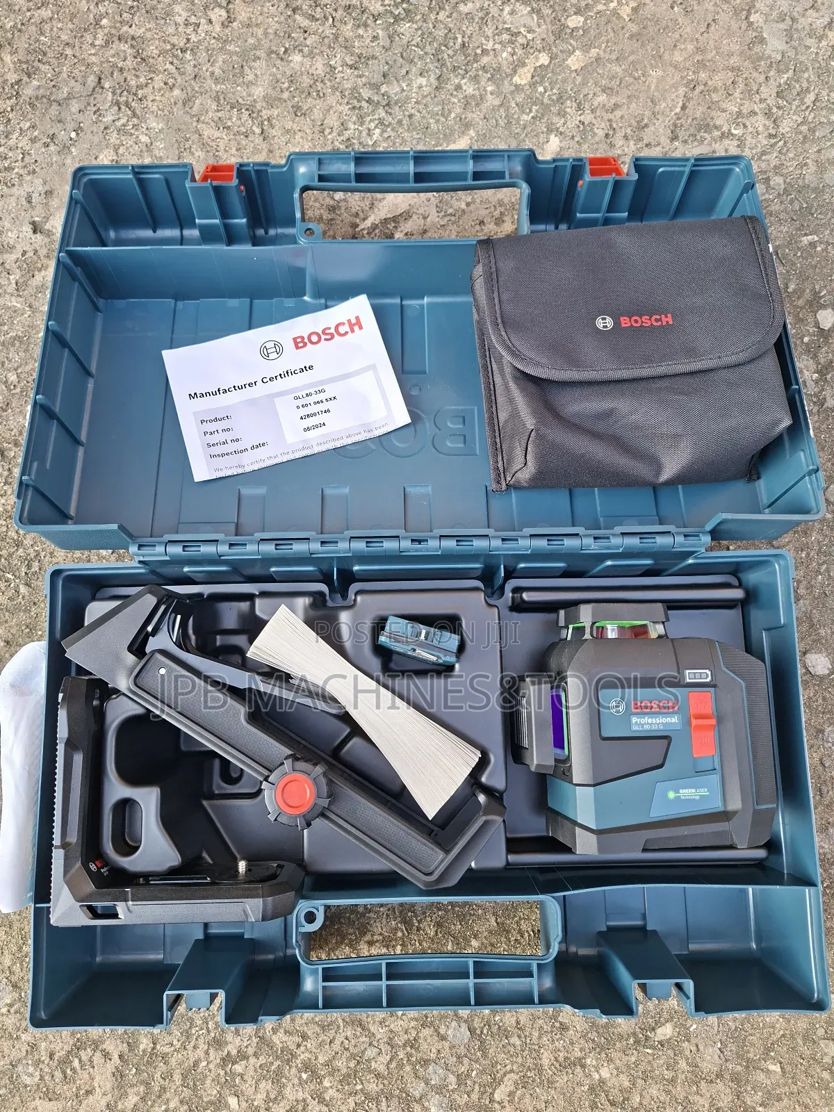 GLL 80-33g Bosch Green Laser Leveller With Charging Alkaline Battery
