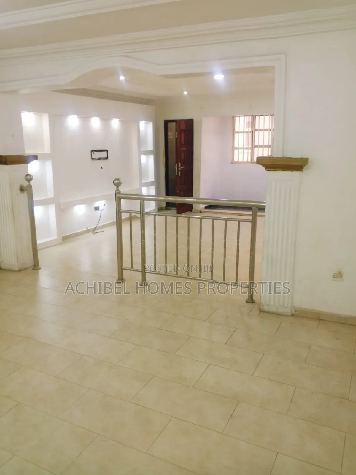 3bdrm Apartment in Agungi East for rent