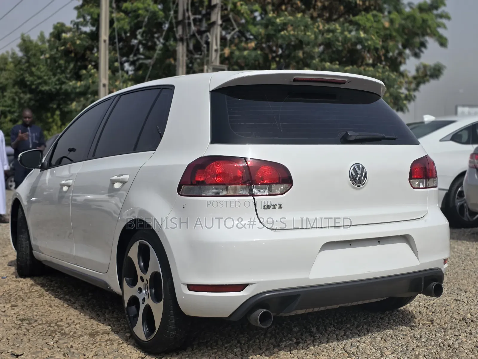 Volkswagen Golf 2012 Off white