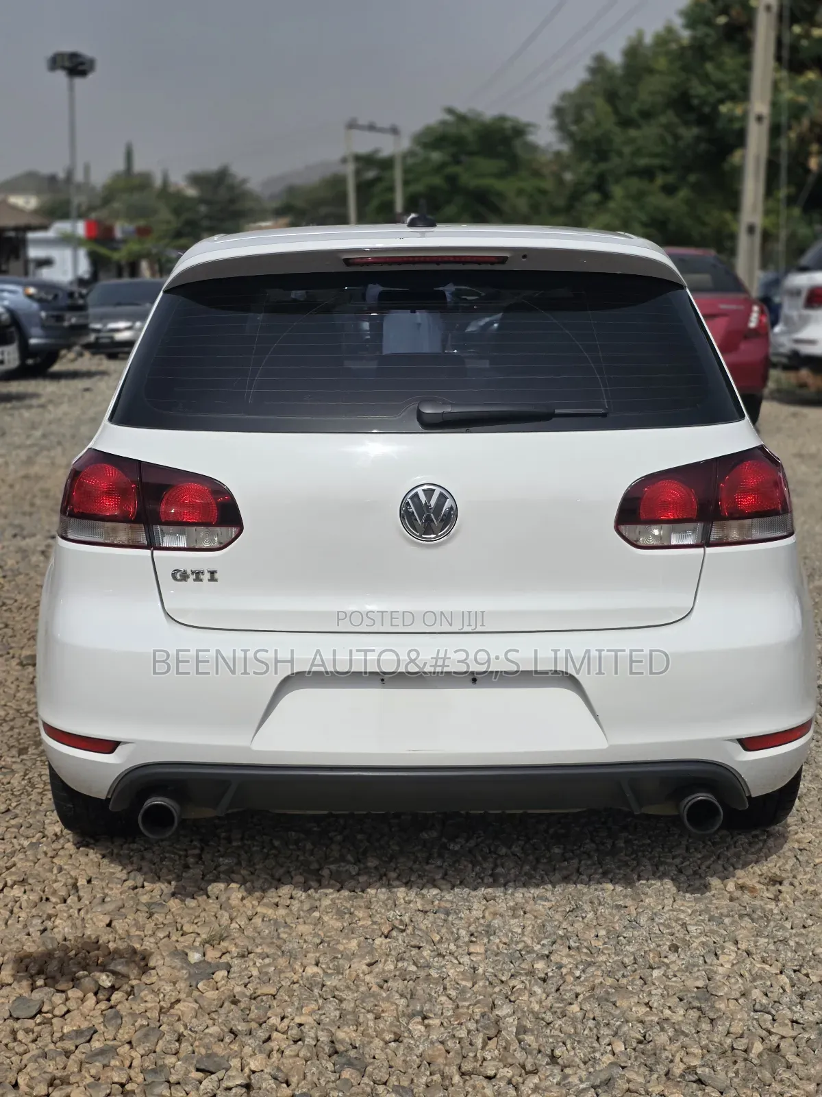 Volkswagen Golf 2012 Off white