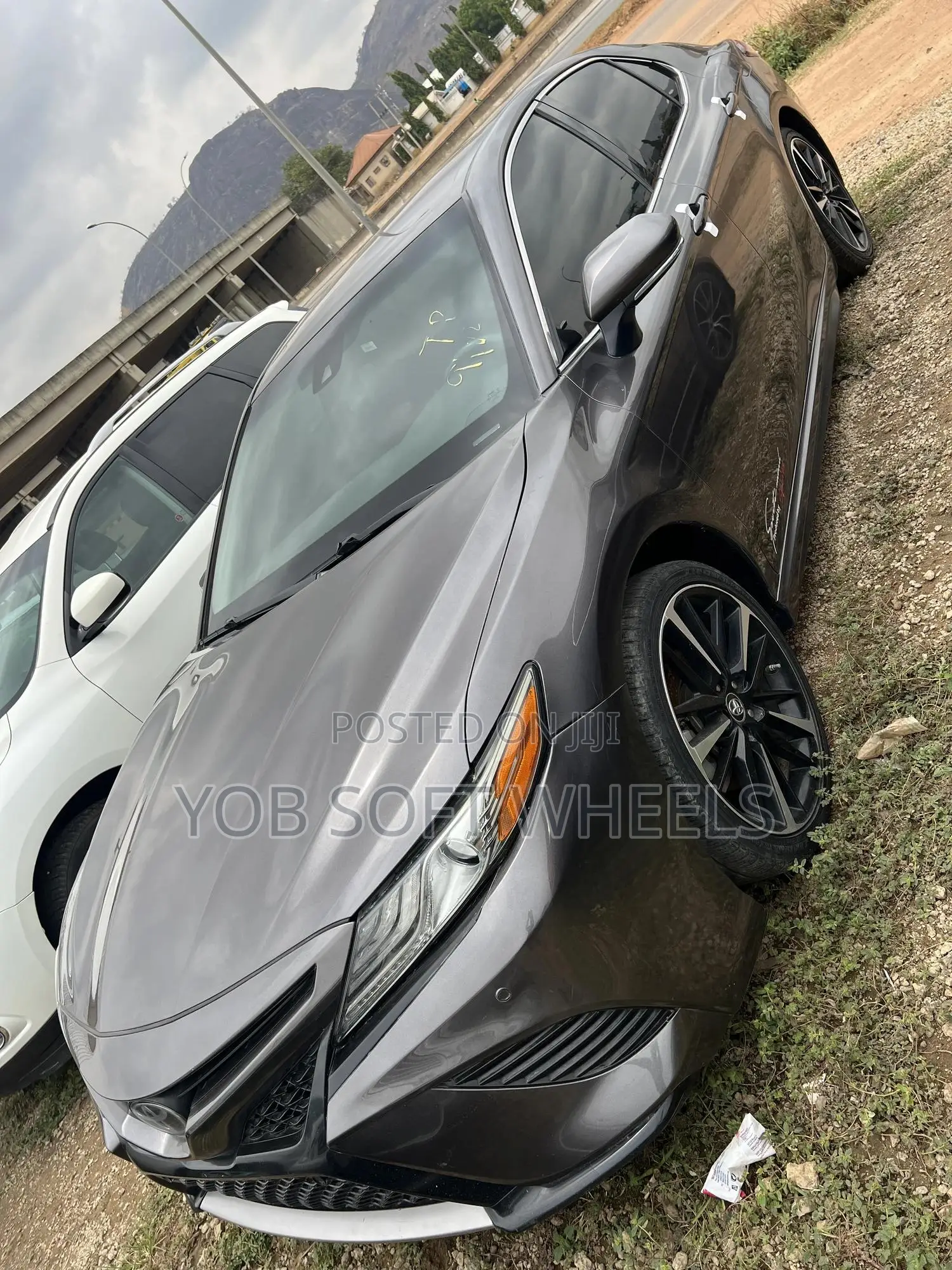 Toyota Camry XSE (2.5L 4cyl 8A) 2019 Gray